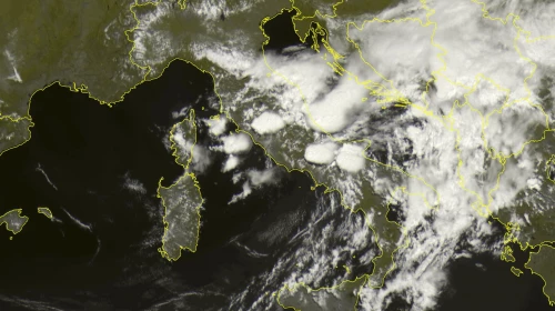 Grandine e tempeste di vento sull'Adriatico, nel pomeriggio tocca al Sud